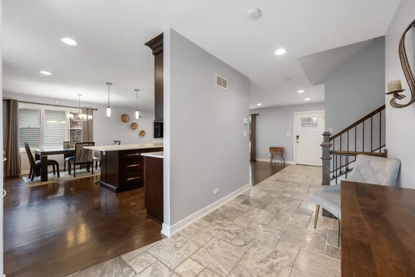 $599,000 | 140 Spring Oaks Drive, Wood Dale, IL 60191