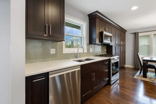 $599,000 | 140 Spring Oaks Drive, Wood Dale, IL 60191