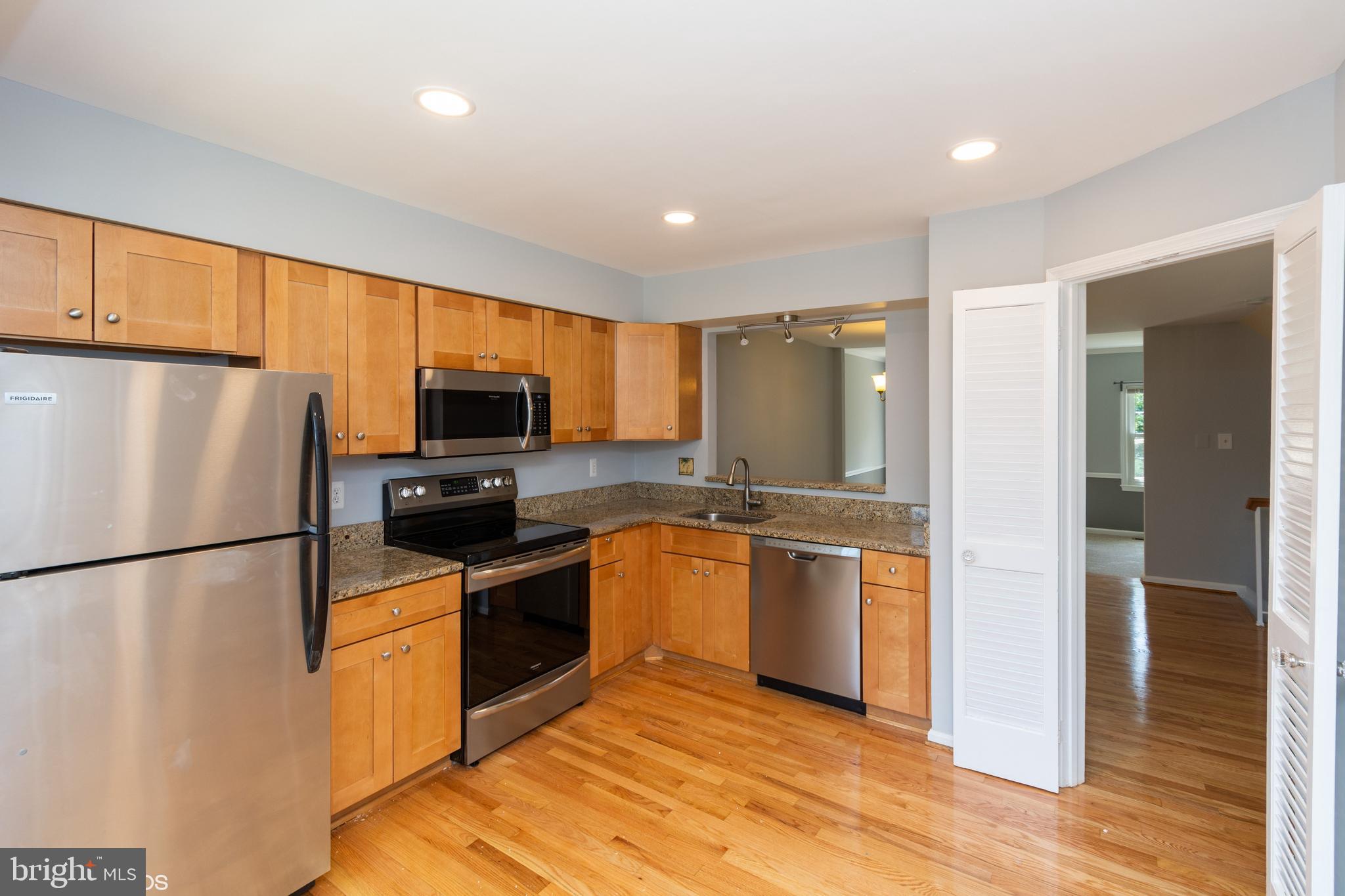 Kitchen  offers new (2018) recessed lighting