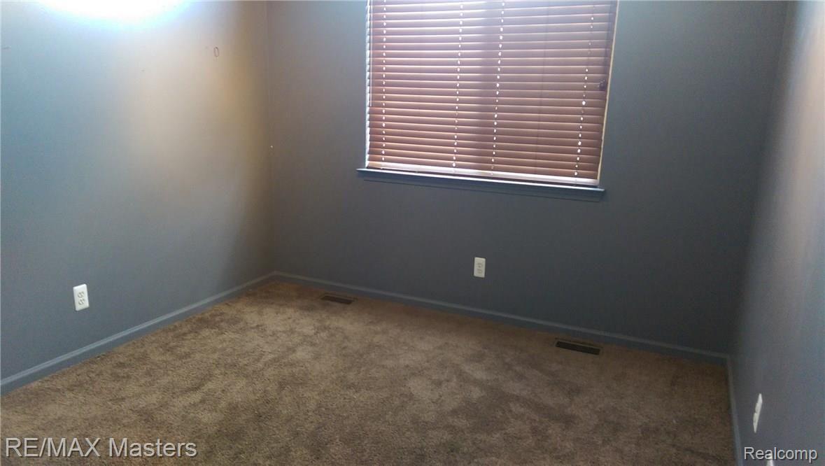 4058 Stone Post Road Newport, MI 48166 - Photo 16 of 22 IMAG3547.jpg