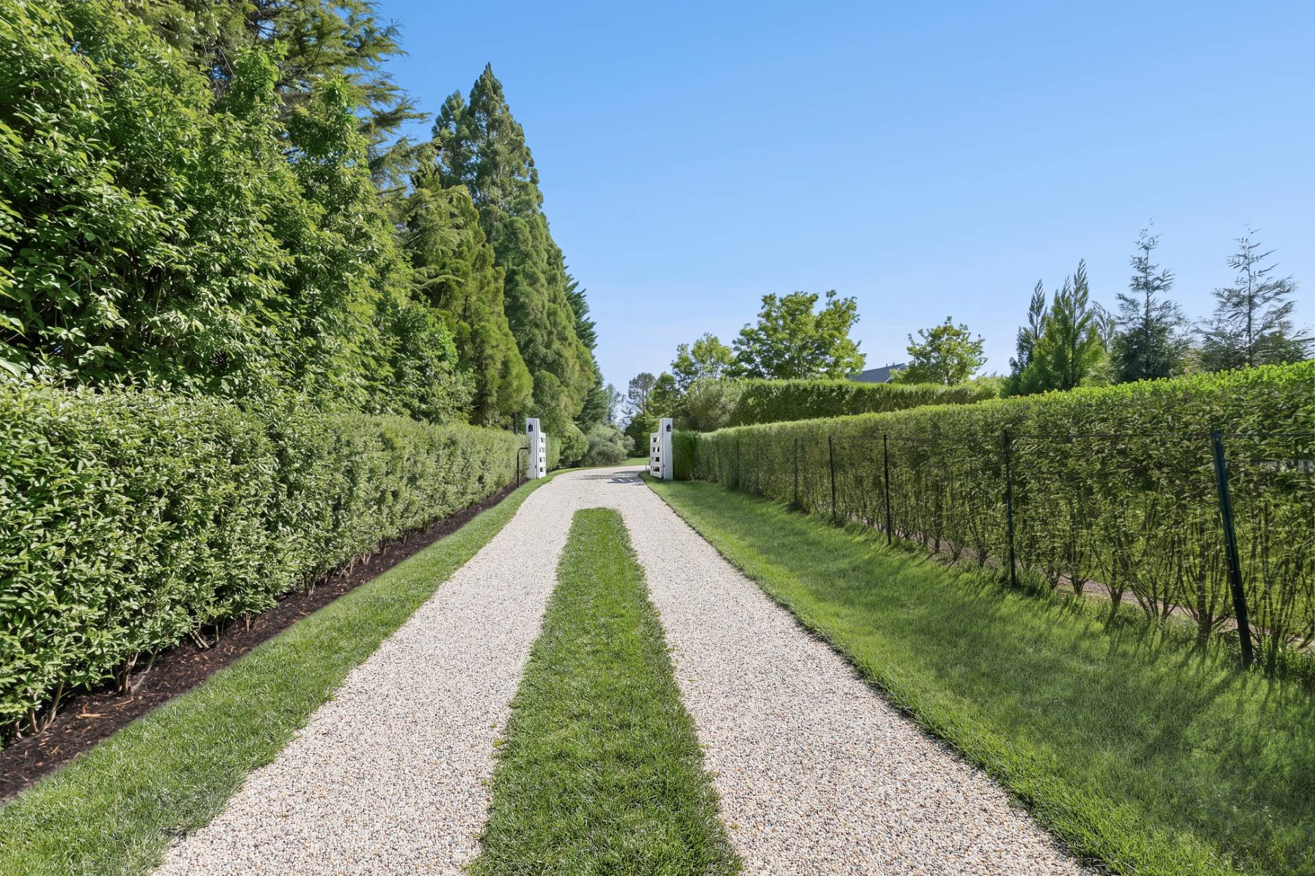 53 Matthews Lane Bridgehampton, NY 11932 - Photo 5 of 50