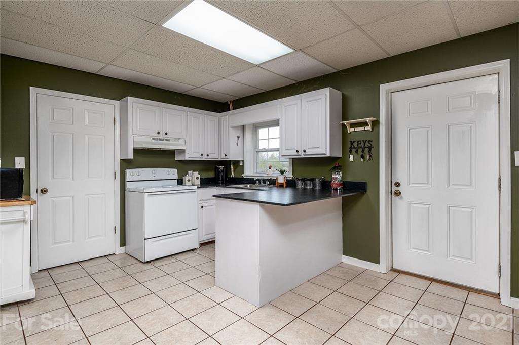 4945 Burkemont Road Morganton, NC 28655 - Photo 16 of 43 Gallery Image 16