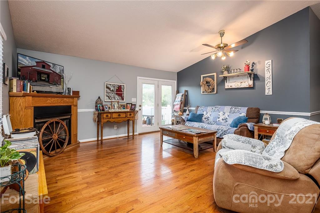 4945 Burkemont Road Morganton, NC 28655 - Photo 8 of 43 Gallery Image 8