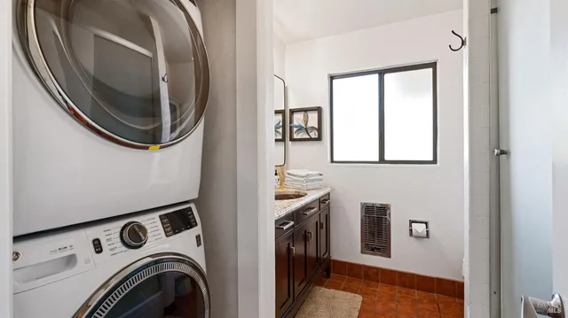 $3,300 | 6131 Batesole Drive, Santa Rosa, CA 95404