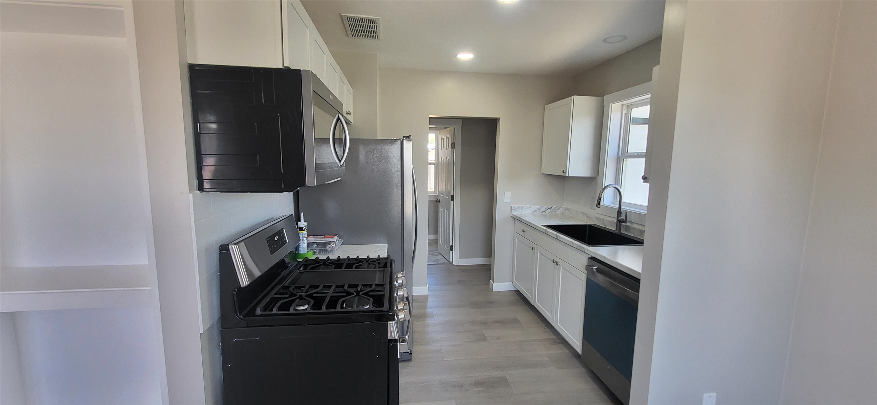 307 East Walnut Street Rawlins, WY 82301 - Photo 5 of 21