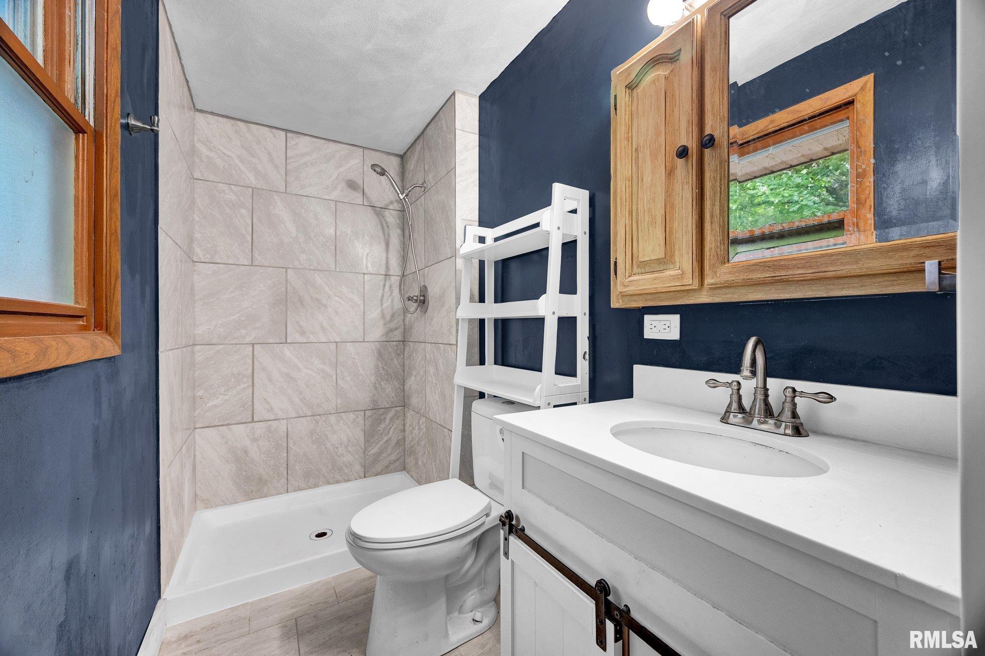 1802 Springfield Road East Peoria, IL 61611 - Photo 13 of 40 Gallery Image 13