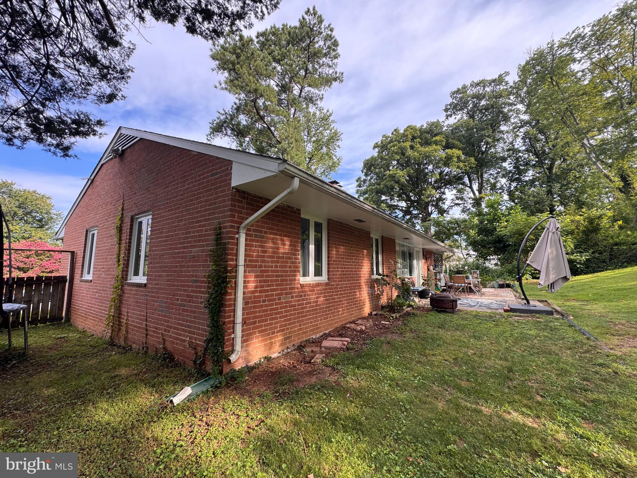 6323 Howe Place Springfield, VA 22150 - Photo 35 of 38 Gallery Image 35