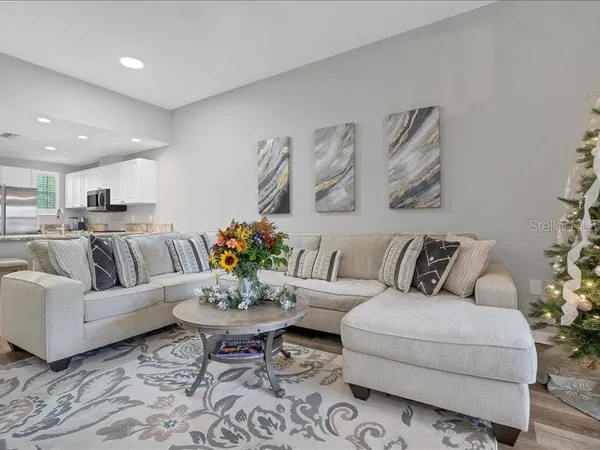$4,200 | 3701 54th Drive West, Unit 102, Bradenton, FL 34210