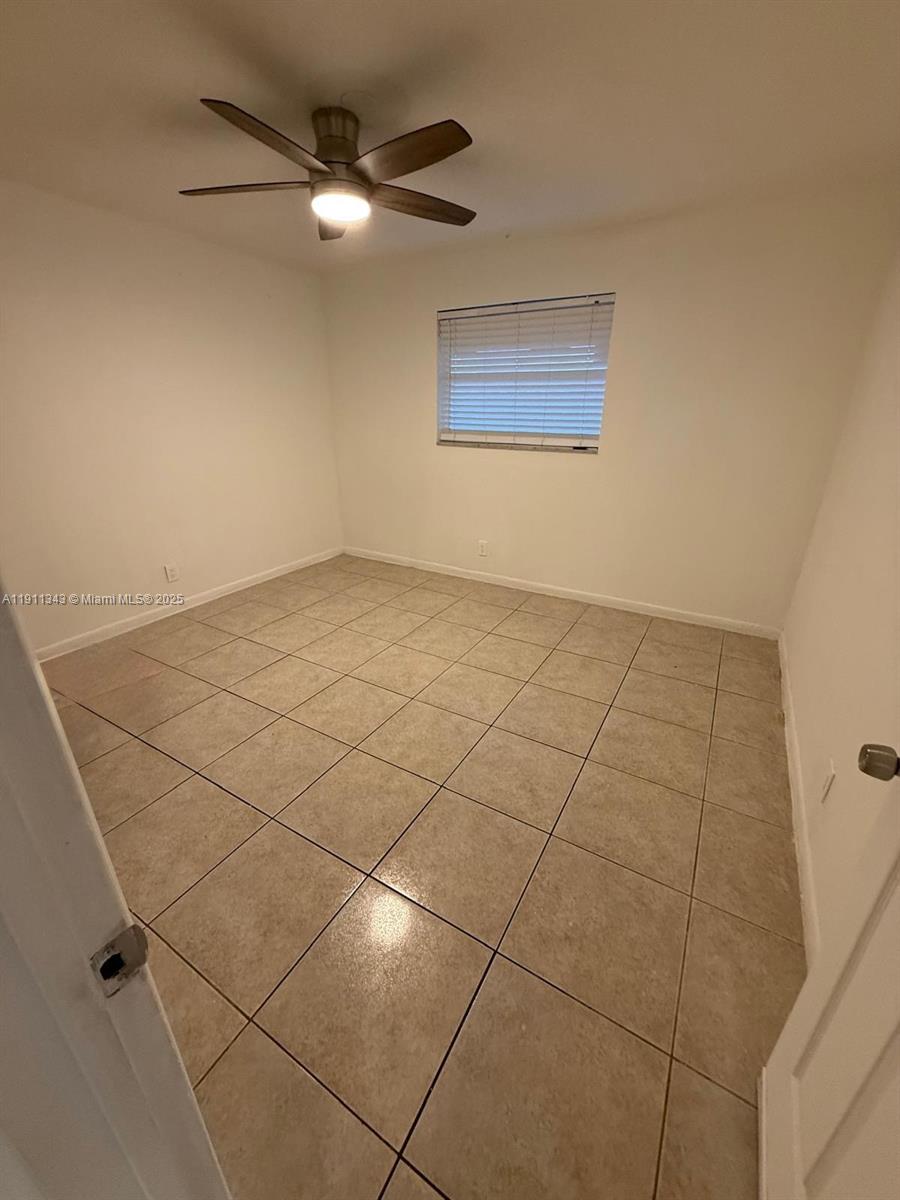 620 Southwest 7th Avenue, Unit 2 Hallandale Beach, FL 33009 - Photo 12 of 23 a view of an empty room