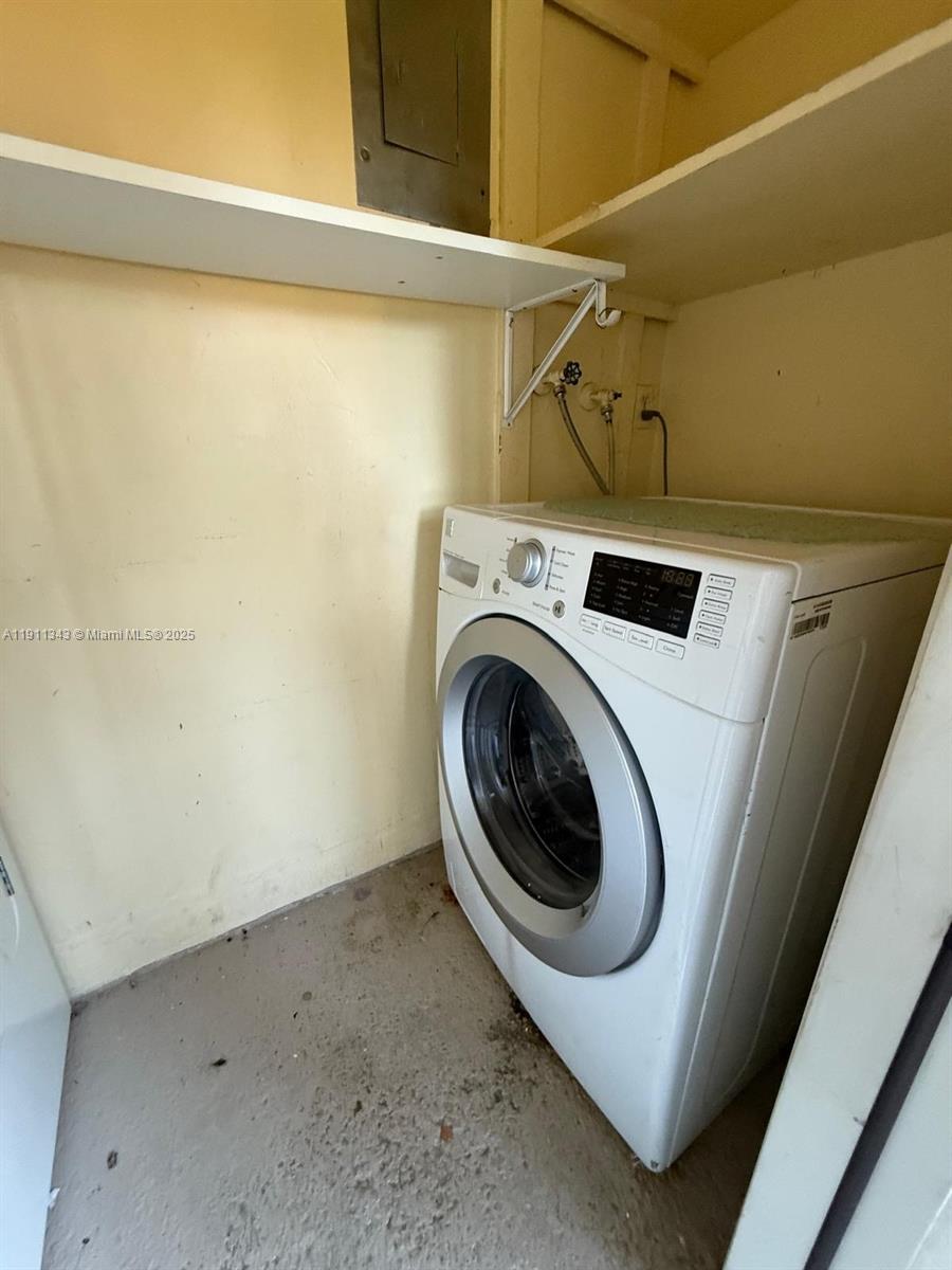 620 Southwest 7th Avenue, Unit 2 Hallandale Beach, FL 33009 - Photo 21 of 23 a utility room with dryer and washer