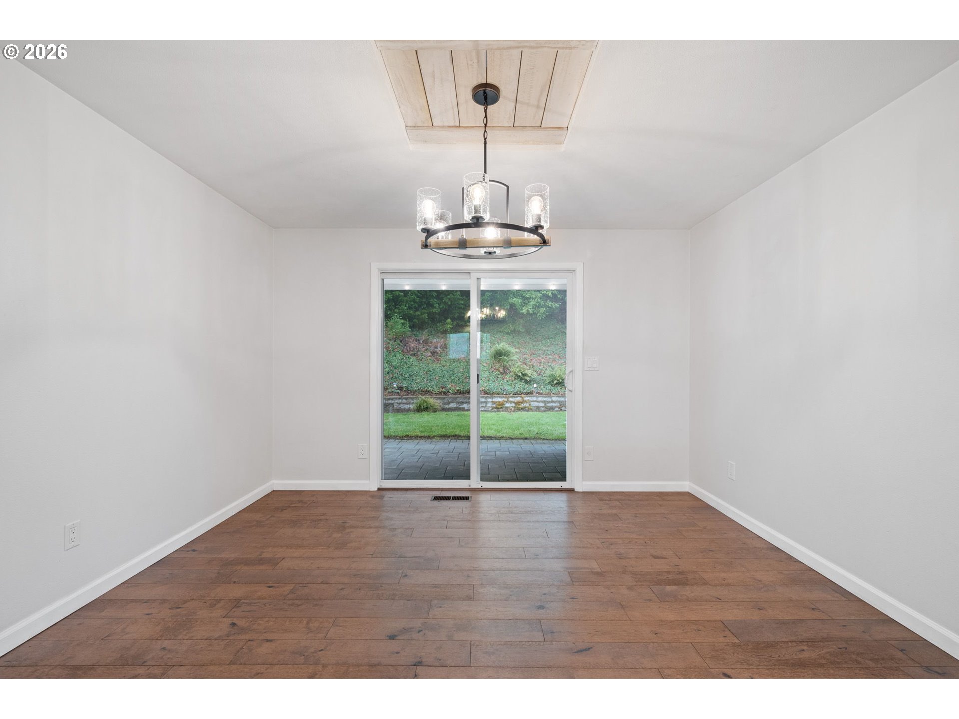 5546 Sinclair Street West Linn, OR 97068 - Photo 15 of 46 a view of an empty room with a window