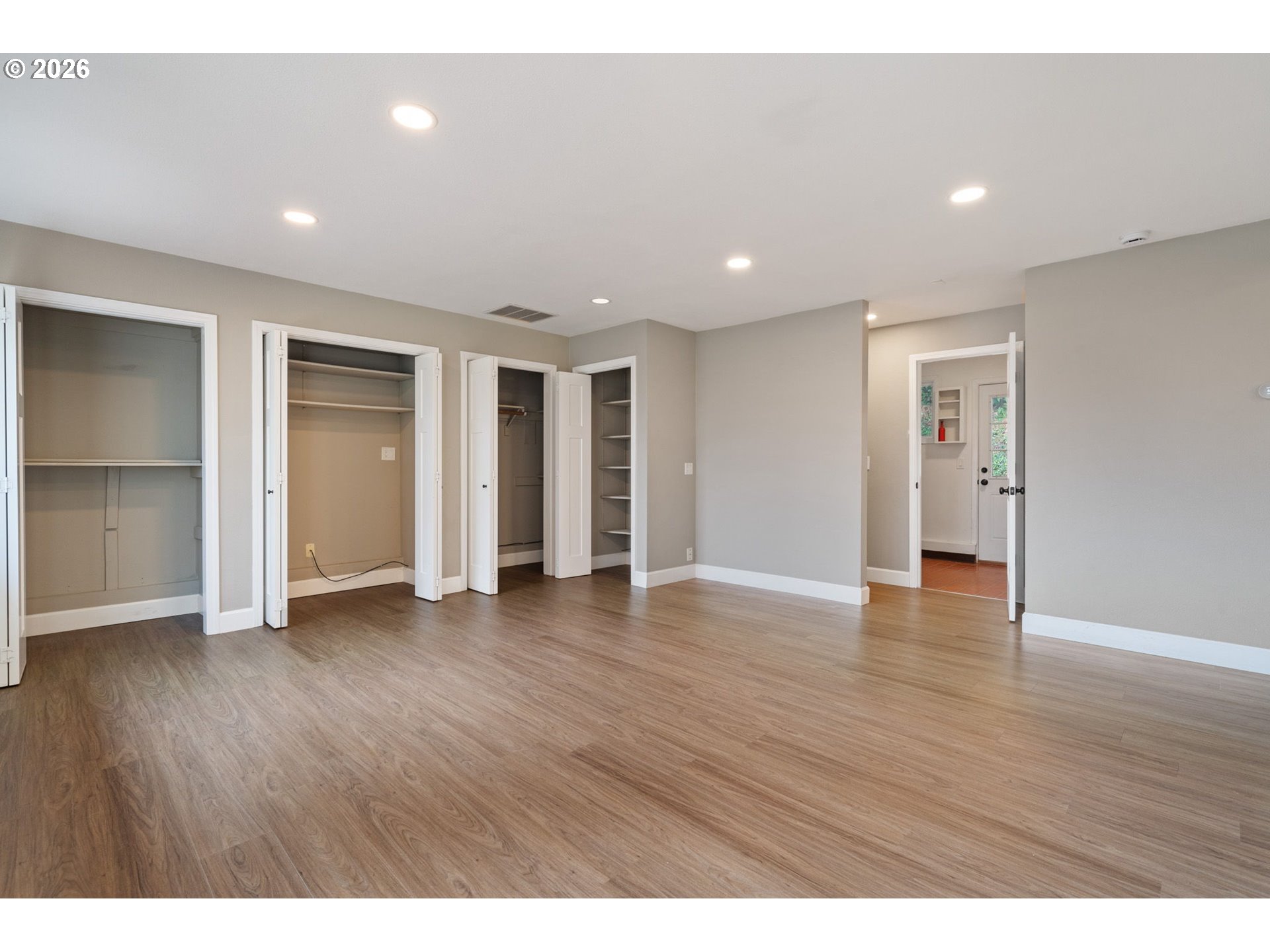 5546 Sinclair Street West Linn, OR 97068 - Photo 20 of 46 a view of an empty room with wooden floor and closet