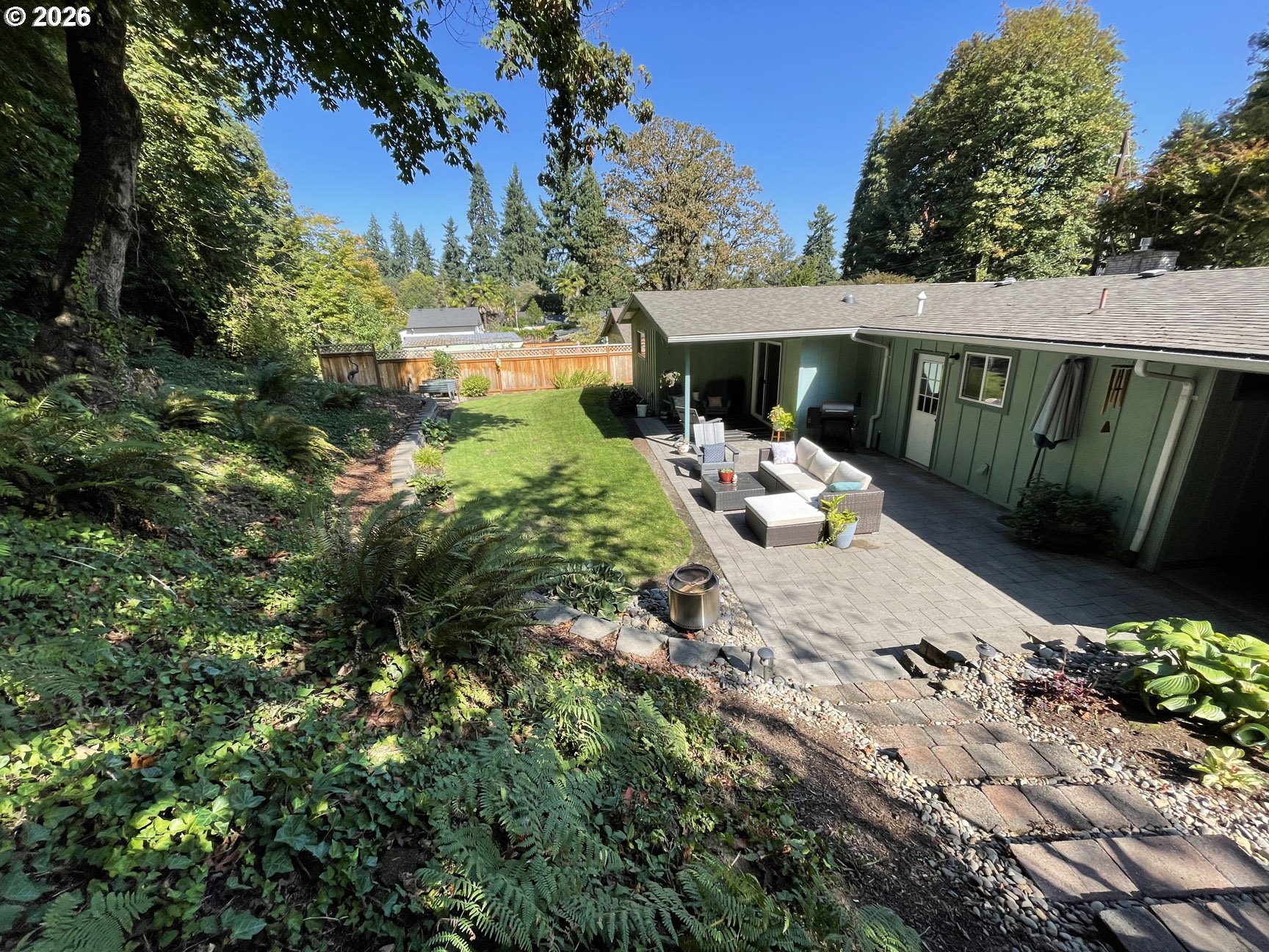 5546 Sinclair Street West Linn, OR 97068 - Photo 39 of 46 a front view of a house with garden