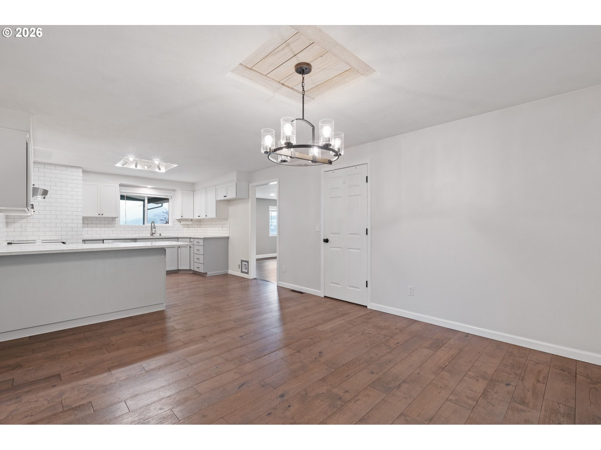 5546 Sinclair Street West Linn, OR 97068 - Photo 10 of 46 a view of a kitchen with marble kitchen and stainless steel appliances