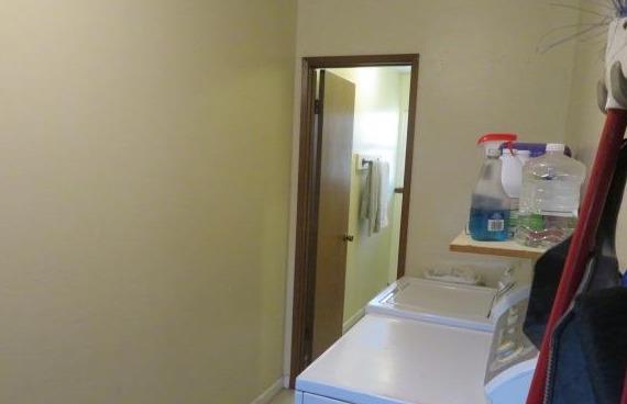 26681 Club Drive Madera, CA 93638 - Photo 29 of 41 wooden floor in a gallery