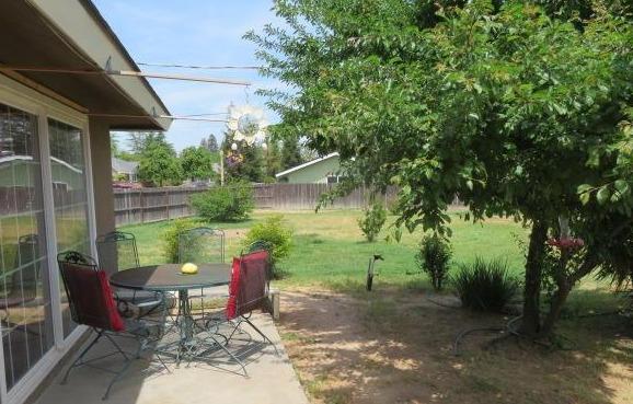 26681 Club Drive Madera, CA 93638 - Photo 33 of 41 a garden view with a seating space