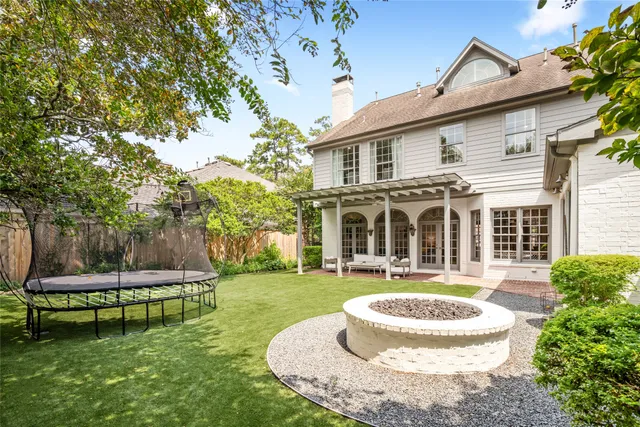 $2,775,000 | 5527 Briar Drive, Houston, TX 77056