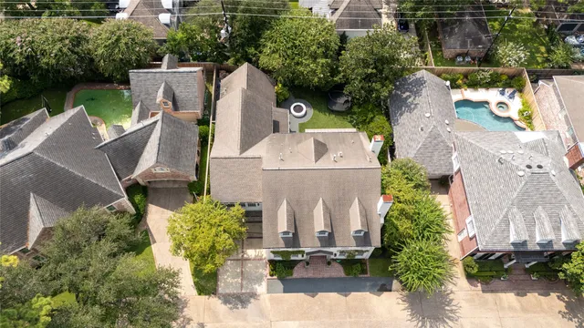 $2,775,000 | 5527 Briar Drive, Houston, TX 77056