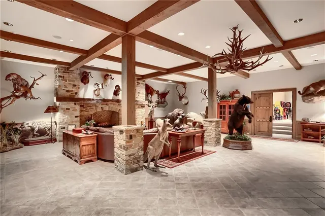 a view of fireplace and mirror