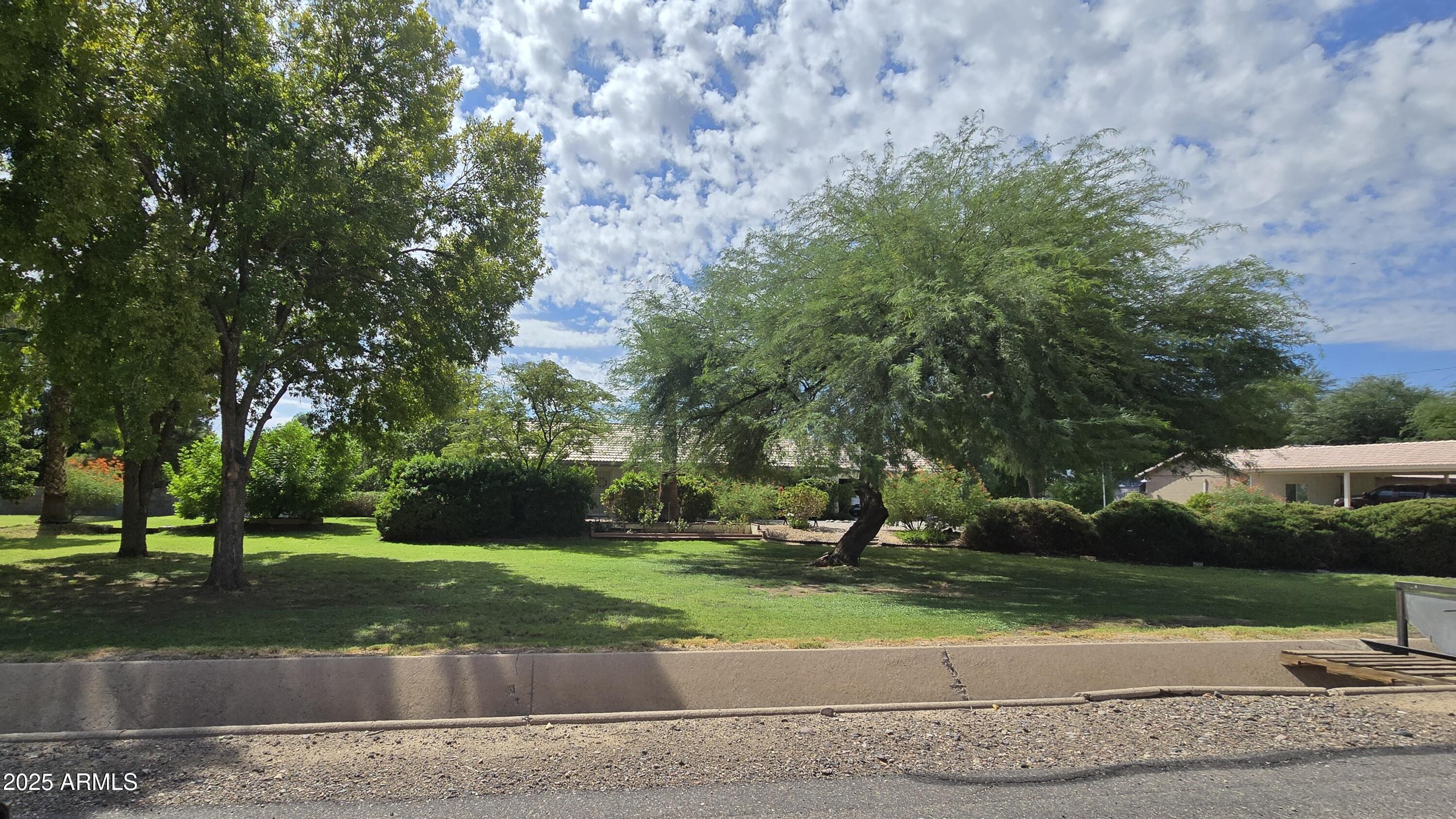 17633 West Ocotillo Road Waddell, AZ 85355 - Photo 24 of 64 120250919_112305