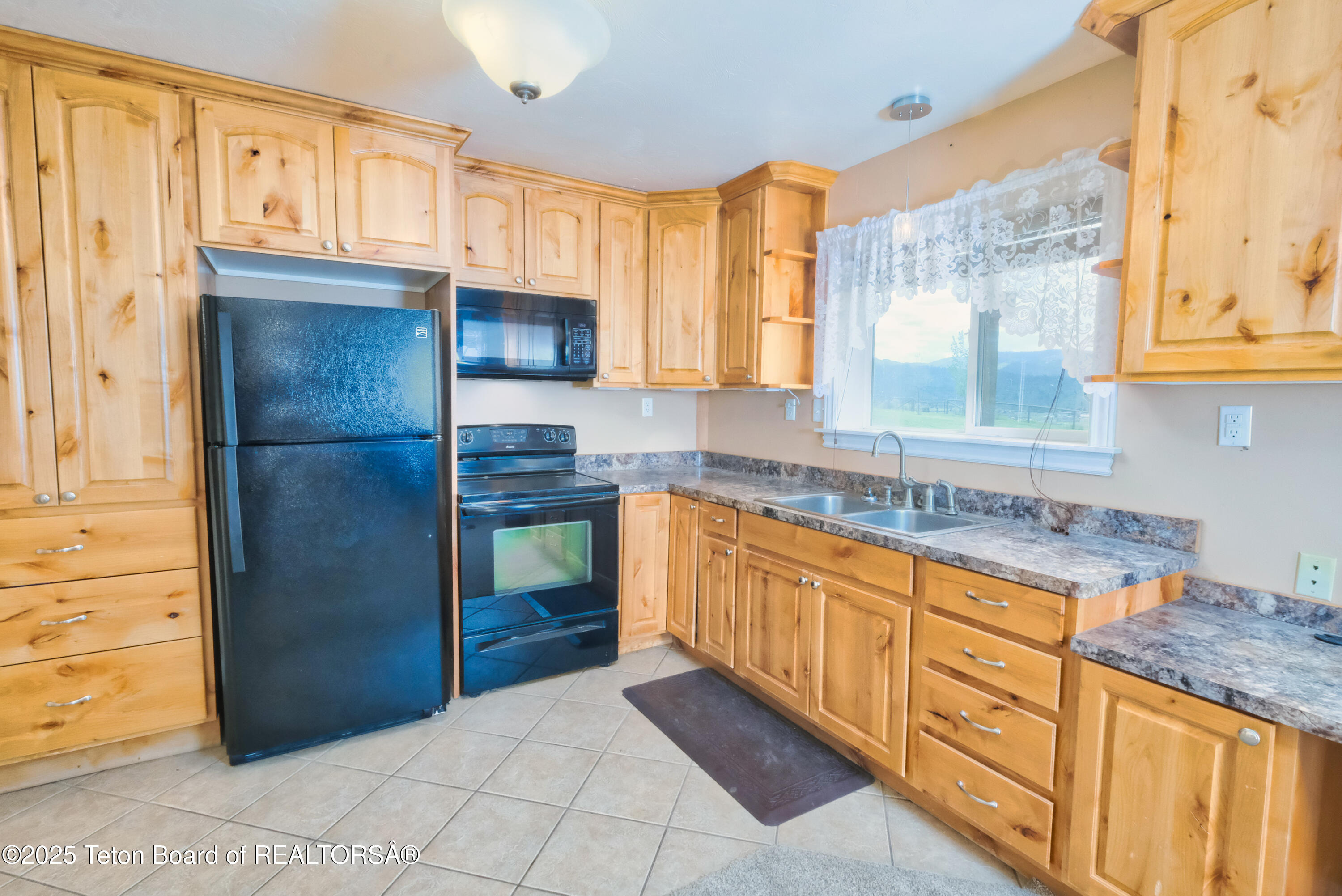 280 Cedar Circle Swan Valley, ID 83449 - Photo 26 of 32 26_280 Cedar Circle_For MLS-46