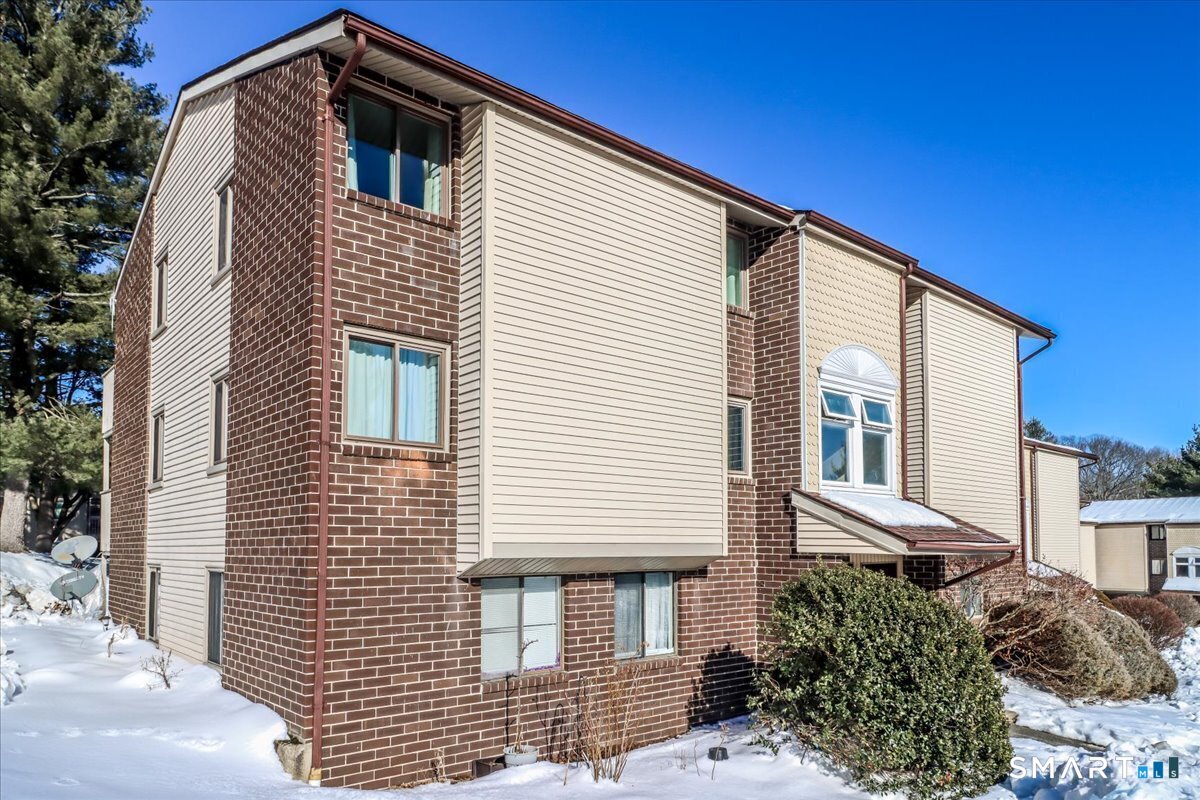 7 Padanaram Road, Unit C53 Danbury, CT 06811 - Photo 1 of 25