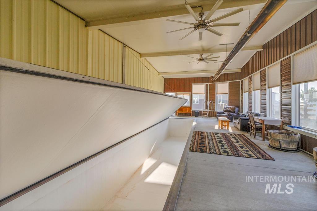 2530 4000 North Filer, ID 83328 - Photo 30 of 48 View of hallway