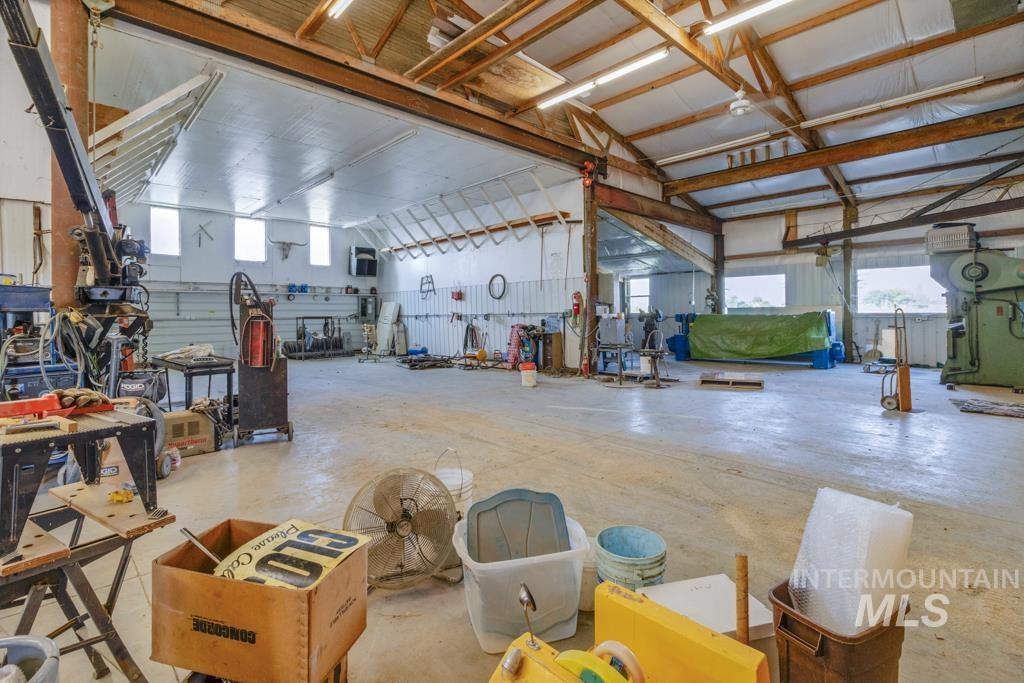 2530 4000 North Filer, ID 83328 - Photo 34 of 48 View of garage