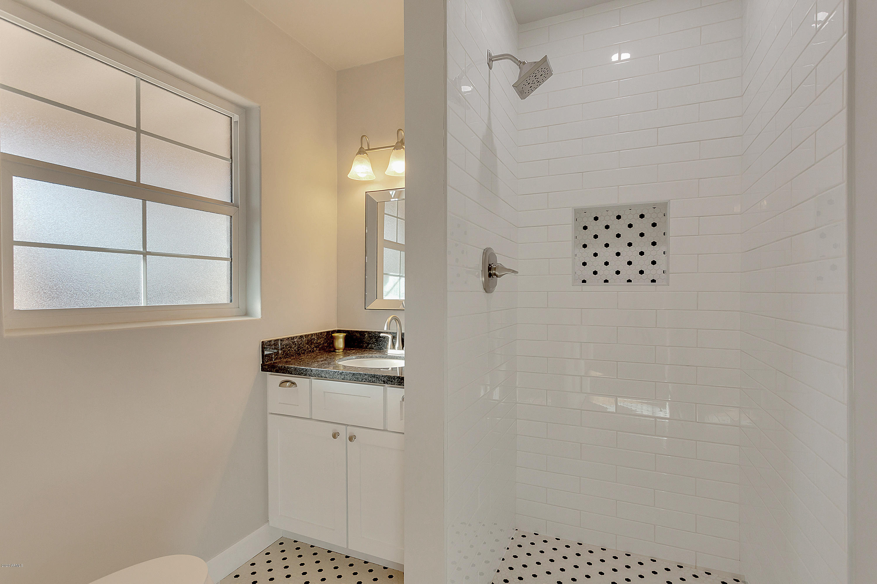 301 East Alvarado Road Phoenix, AZ 85004 - Photo 6 of 24 Master Bath