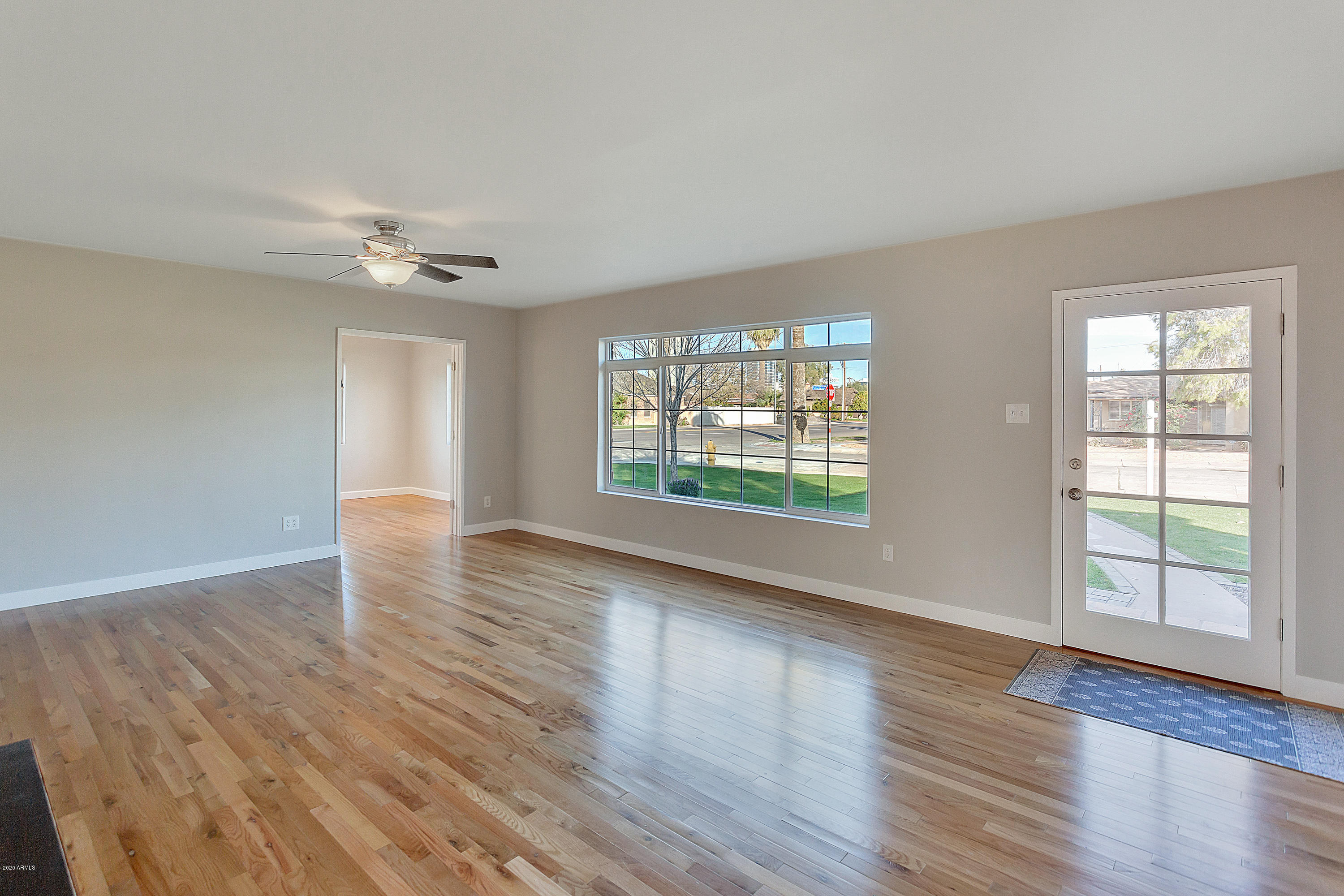 301 East Alvarado Road Phoenix, AZ 85004 - Photo 8 of 24 Living 2