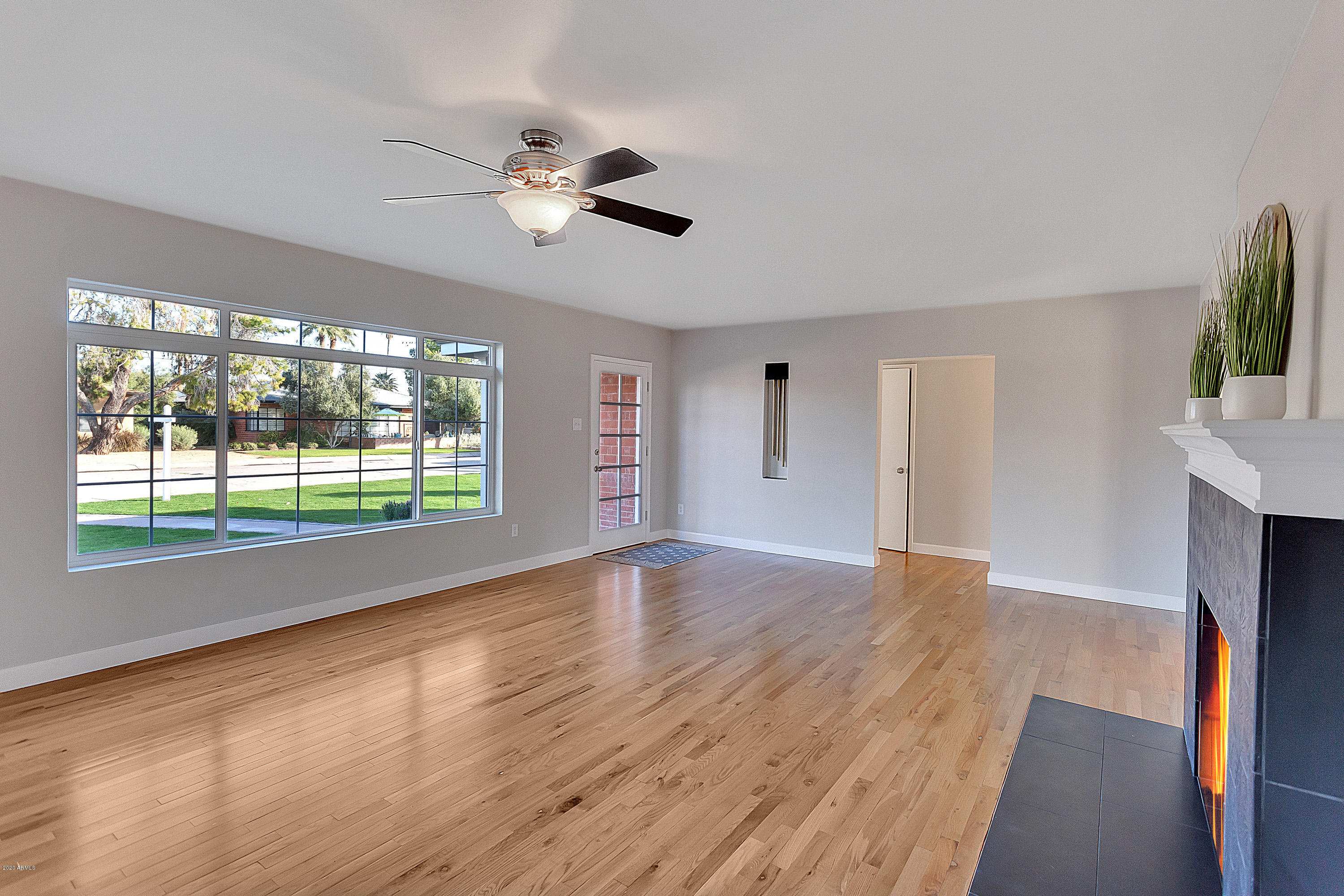 301 East Alvarado Road Phoenix, AZ 85004 - Photo 9 of 24 Living 3