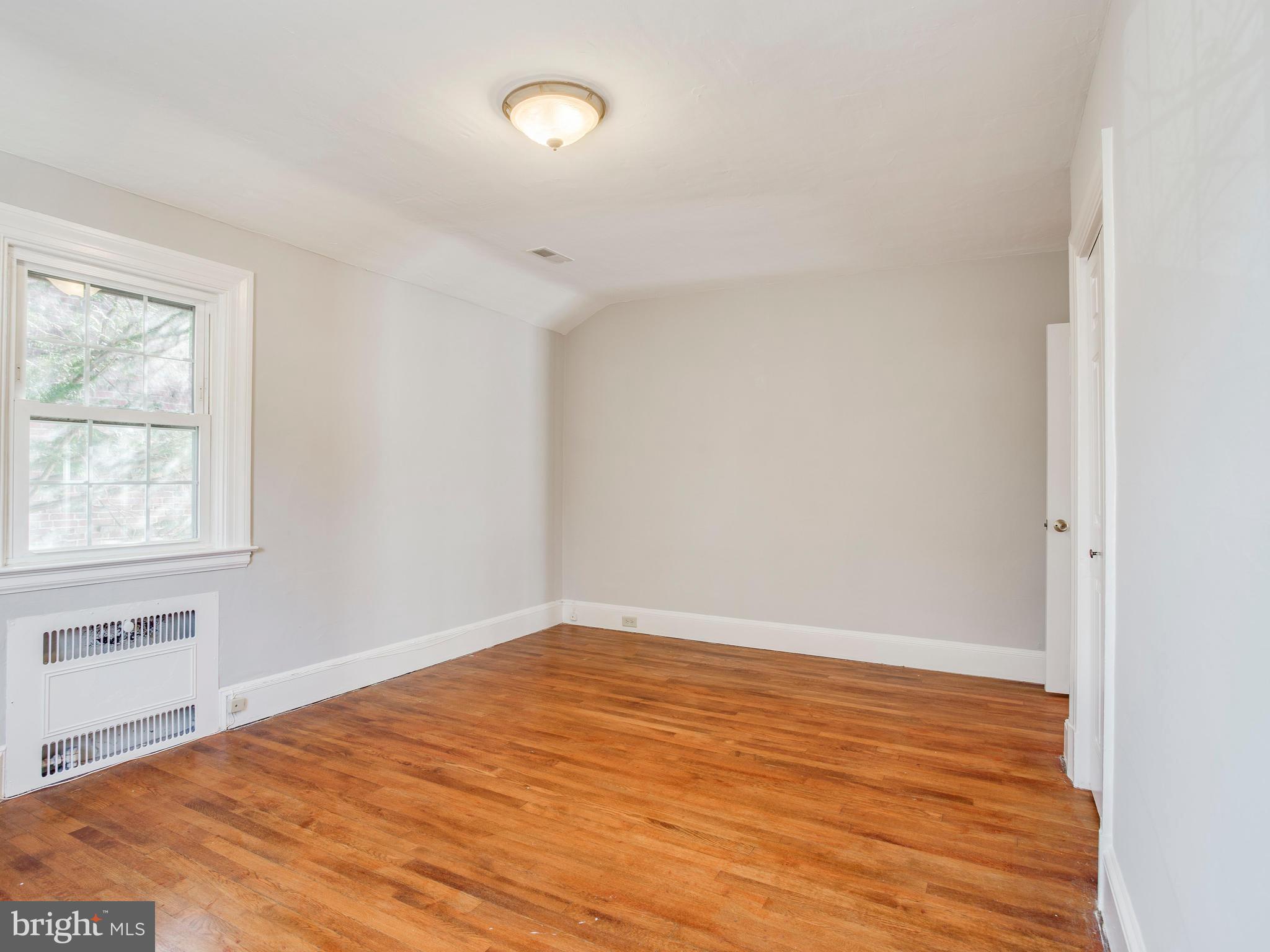 4410 Sedgwick Road Baltimore, MD 21210 - Photo 22 of 30 Bedroom (Master)