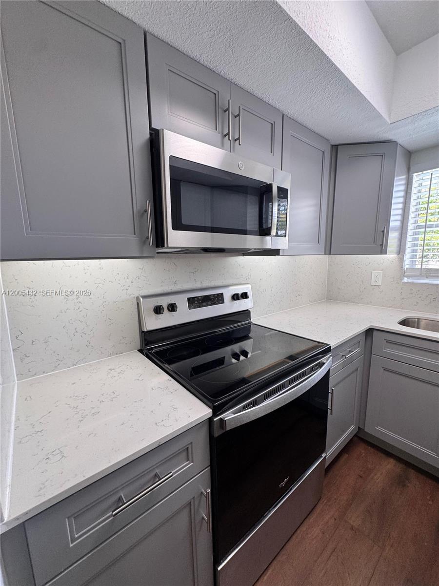 3510 Harrison Street, Unit 12 Hollywood, FL 33021 - Photo 16 of 34