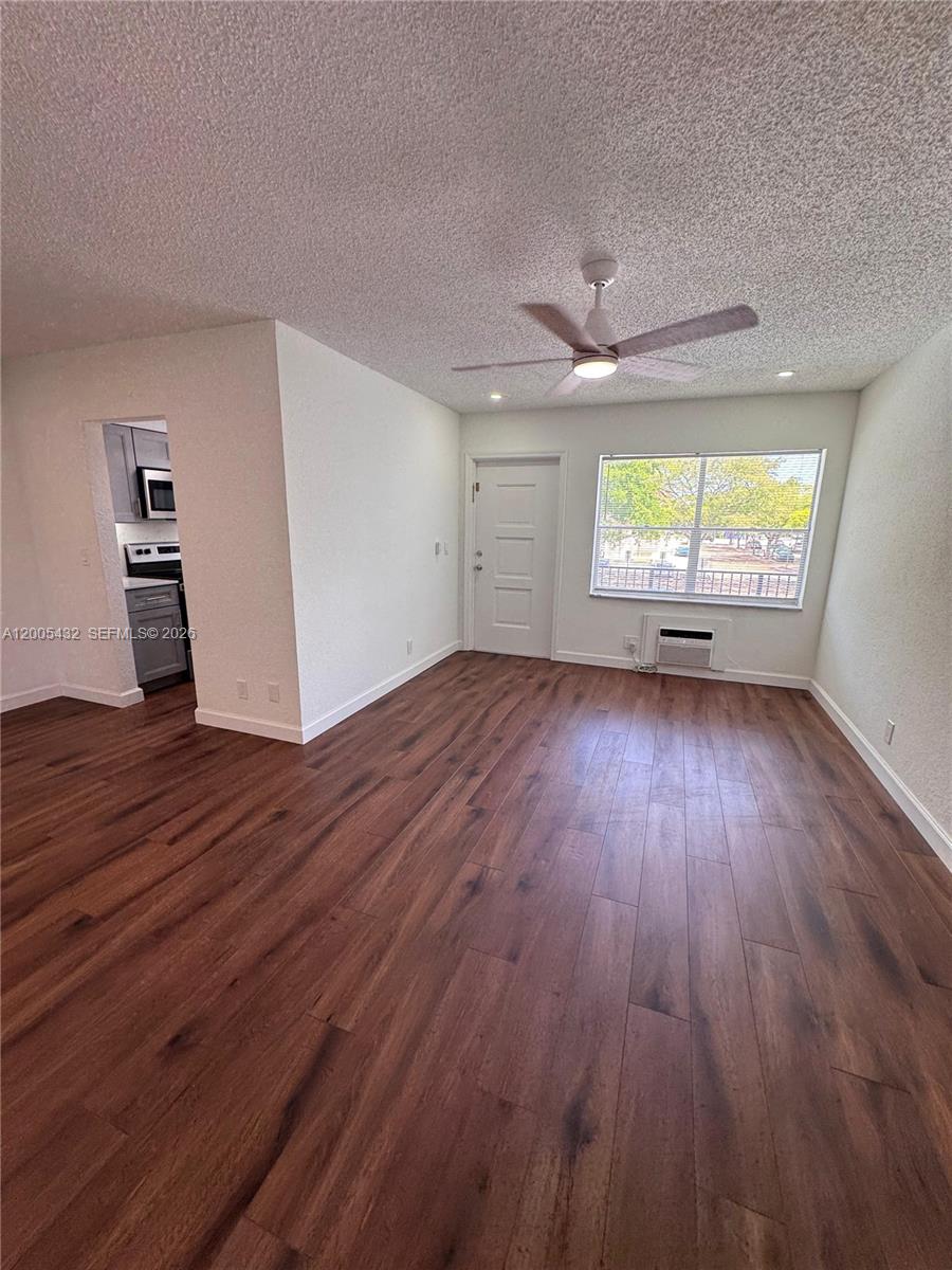 3510 Harrison Street, Unit 12 Hollywood, FL 33021 - Photo 8 of 34