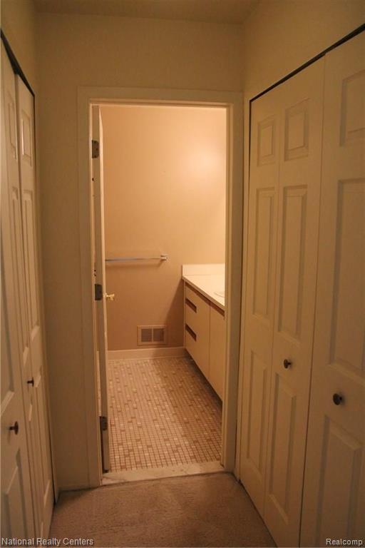 534 Tennyson Rochester Hills, MI 48307 - Photo 24 of 29