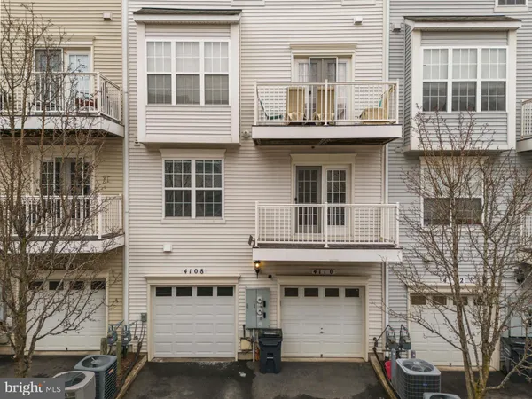 $385,000 | 4110 Potomac Highlands Circle, Triangle, VA 22172