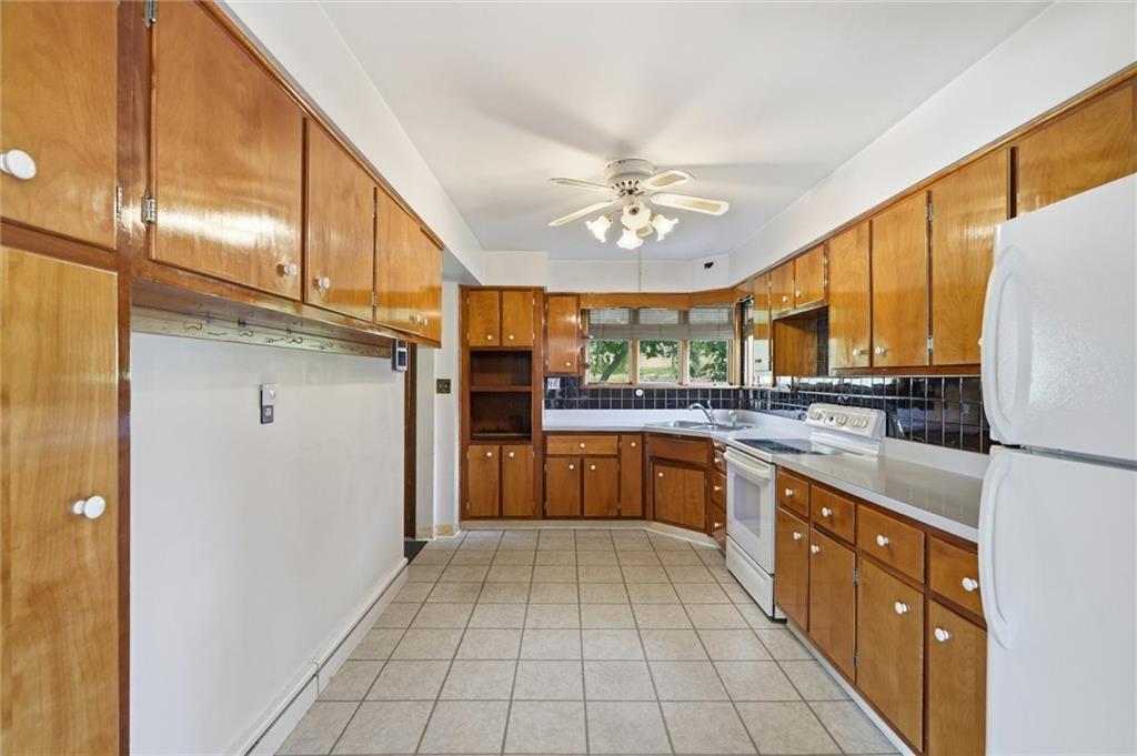 357 3rd Street Smithton, PA 15479 - Photo 8 of 32