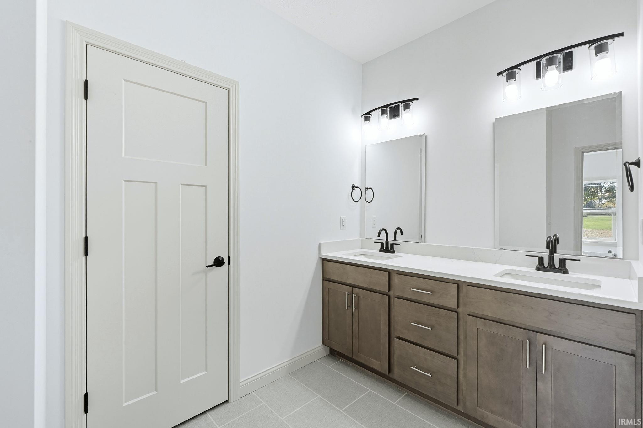 964 East 400 South Bringhurst, IN 46913 - Photo 26 of 36