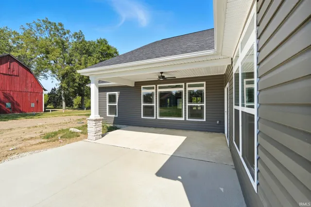 $499,900 | 964 East 400 South, Bringhurst, IN 46913