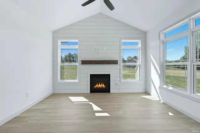 $499,900 | 964 East 400 South, Bringhurst, IN 46913