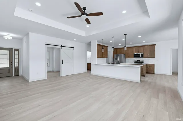 $499,900 | 964 East 400 South, Bringhurst, IN 46913