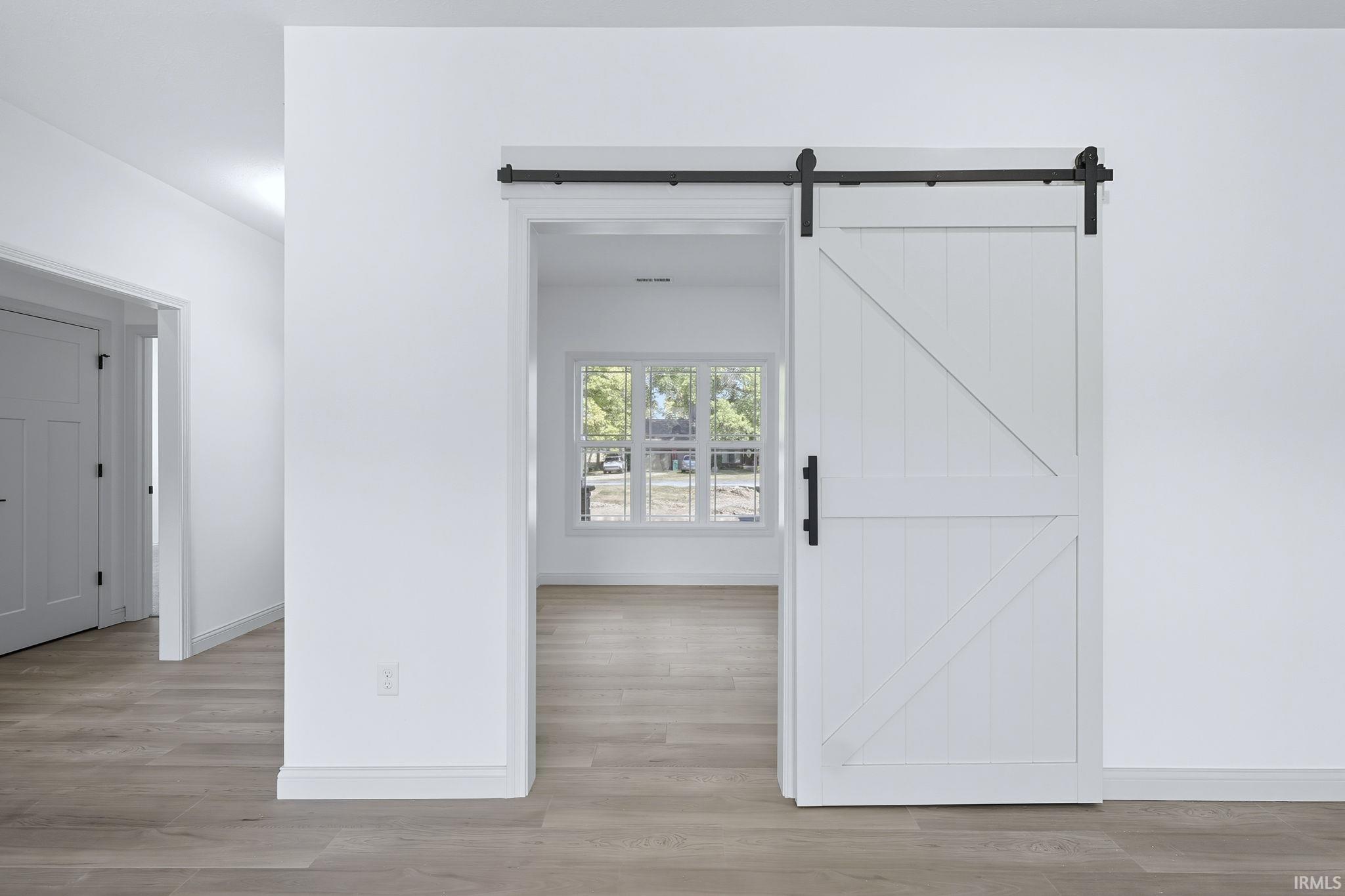 964 East 400 South Bringhurst, IN 46913 - Photo 10 of 36