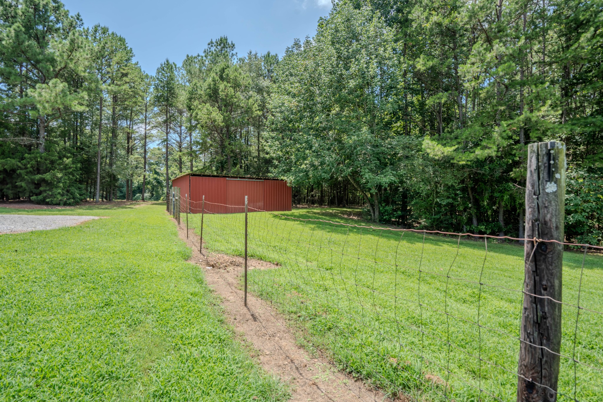 2545 Fall River Road Leoma, TN 38468 - Photo 33 of 71