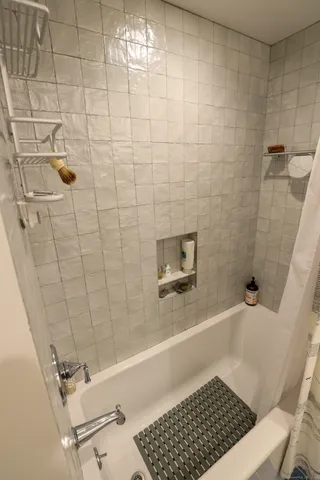 $6,000 | 25 Sandstrom Road, Washington, CT 06777