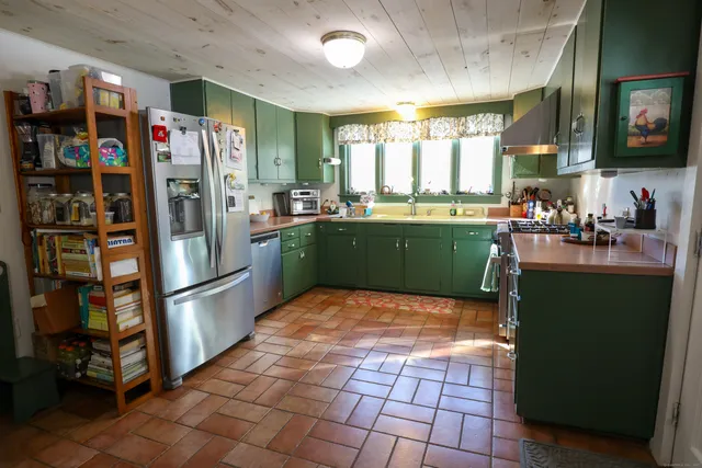 $6,000 | 25 Sandstrom Road, Washington, CT 06777