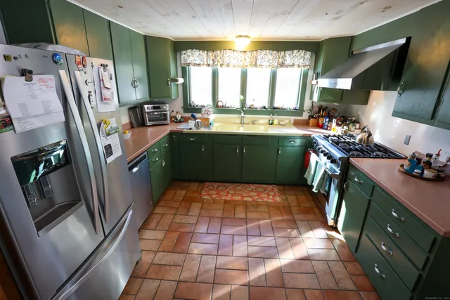 $6,000 | 25 Sandstrom Road, Washington, CT 06777