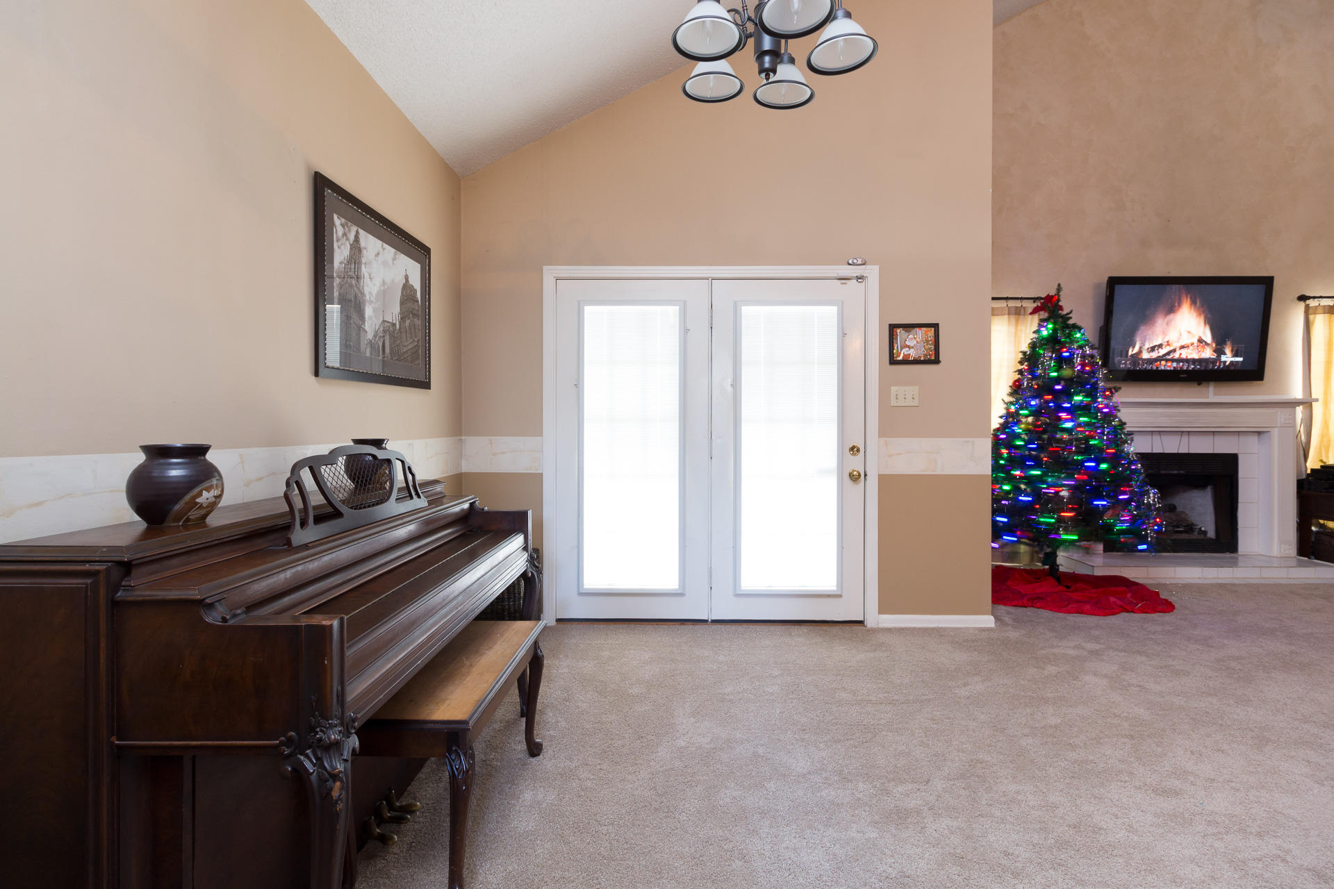 115 Tiffany Place Oak Ridge, TN 37830 - Photo 7 of 26 Living Room (4)