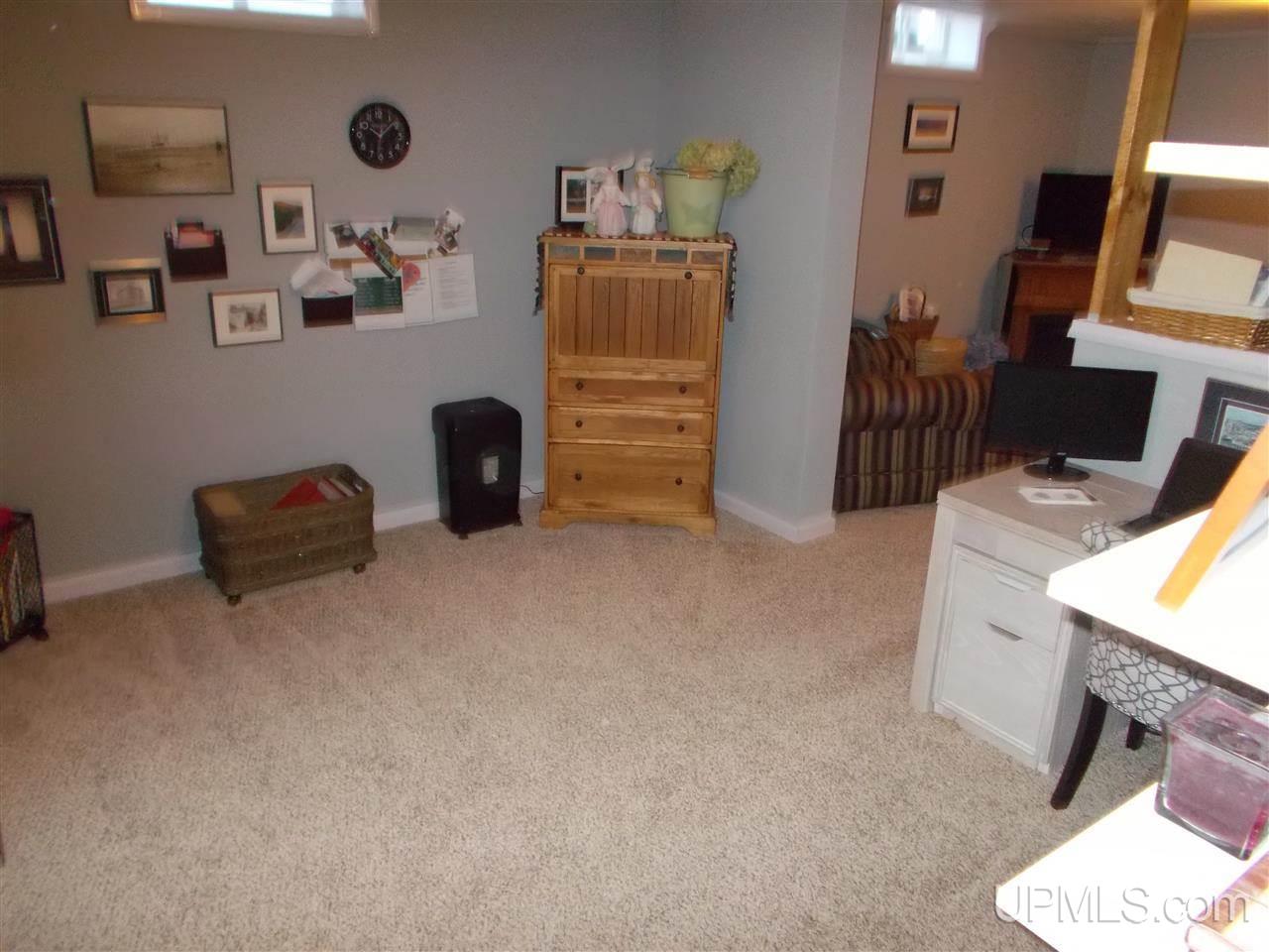 7622 Tipperary Road Gladstone, MI 49837 - Photo 18 of 27 Gallery Image 18
