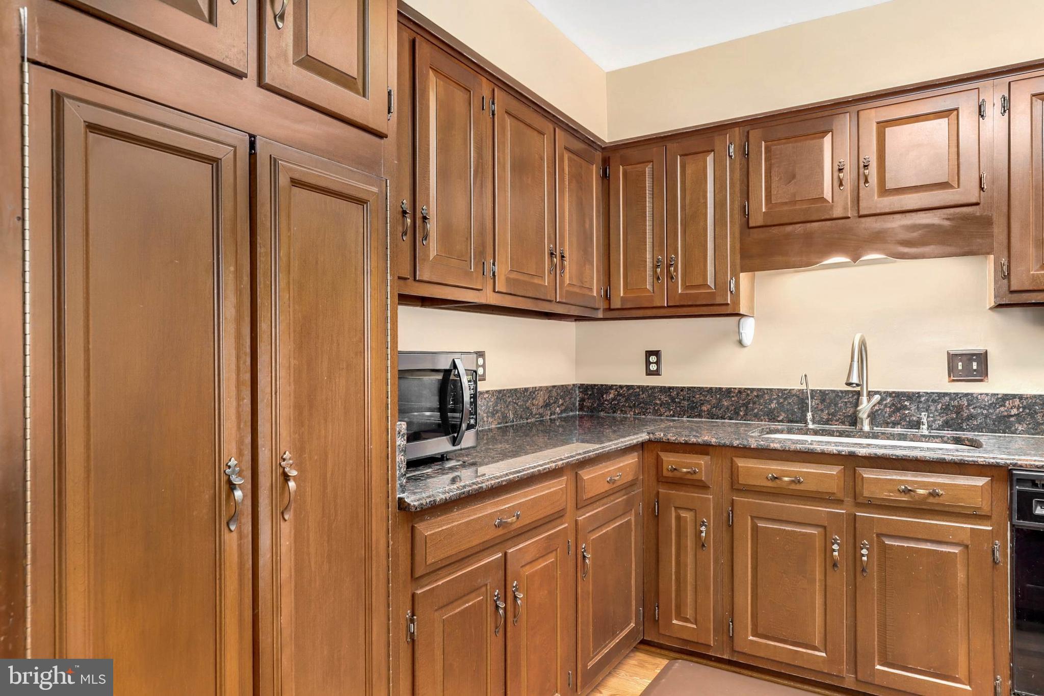 10157 Wavell Road Fairfax, VA 22032 - Photo 6 of 60 Gallery Image 6