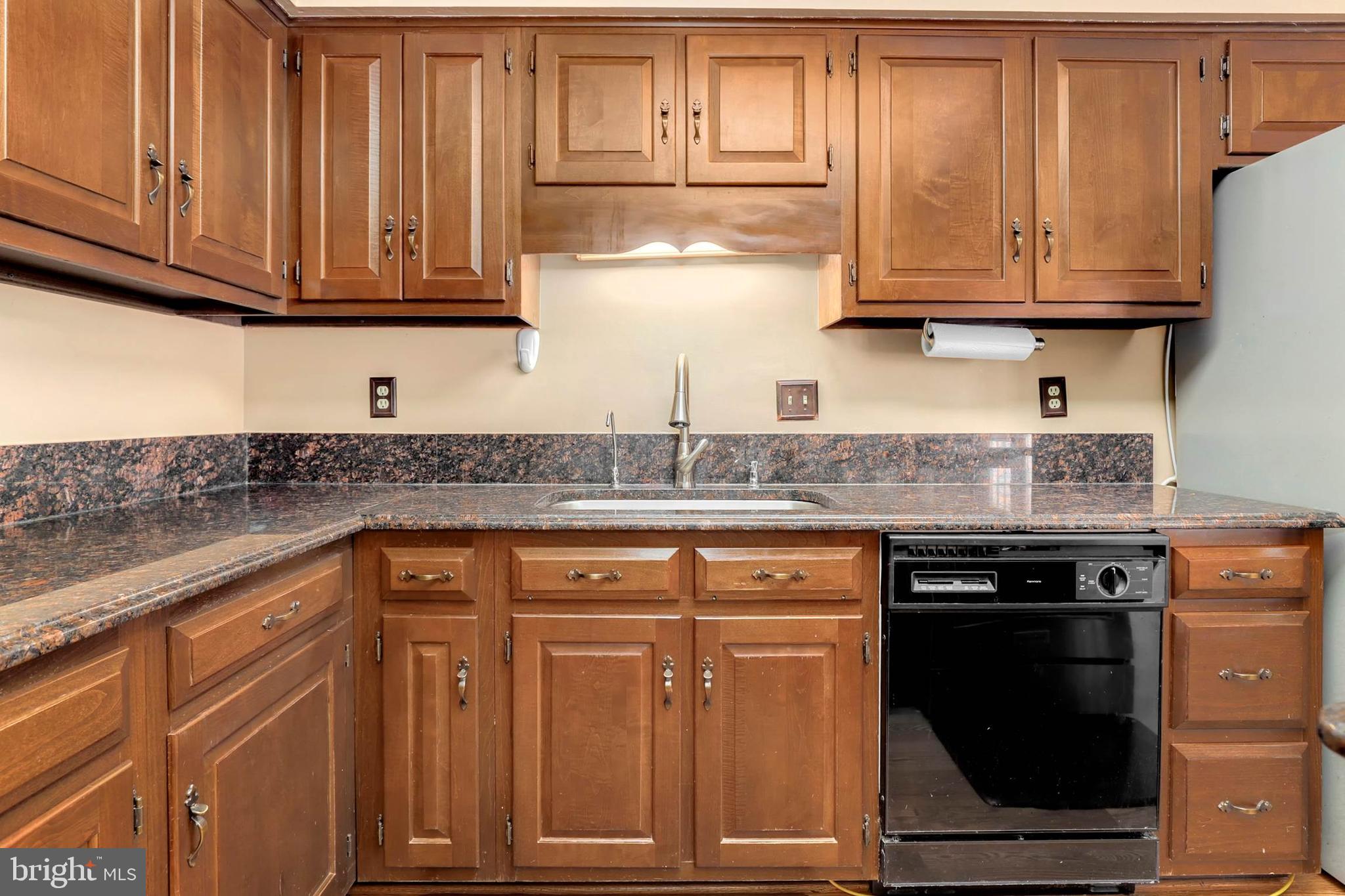 10157 Wavell Road Fairfax, VA 22032 - Photo 7 of 60 Gallery Image 7